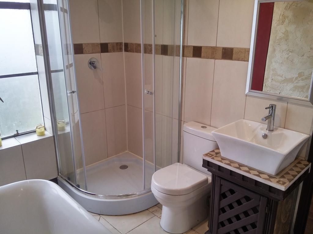 דרבנוויל African Adventures Accommodation מראה חיצוני תמונה
