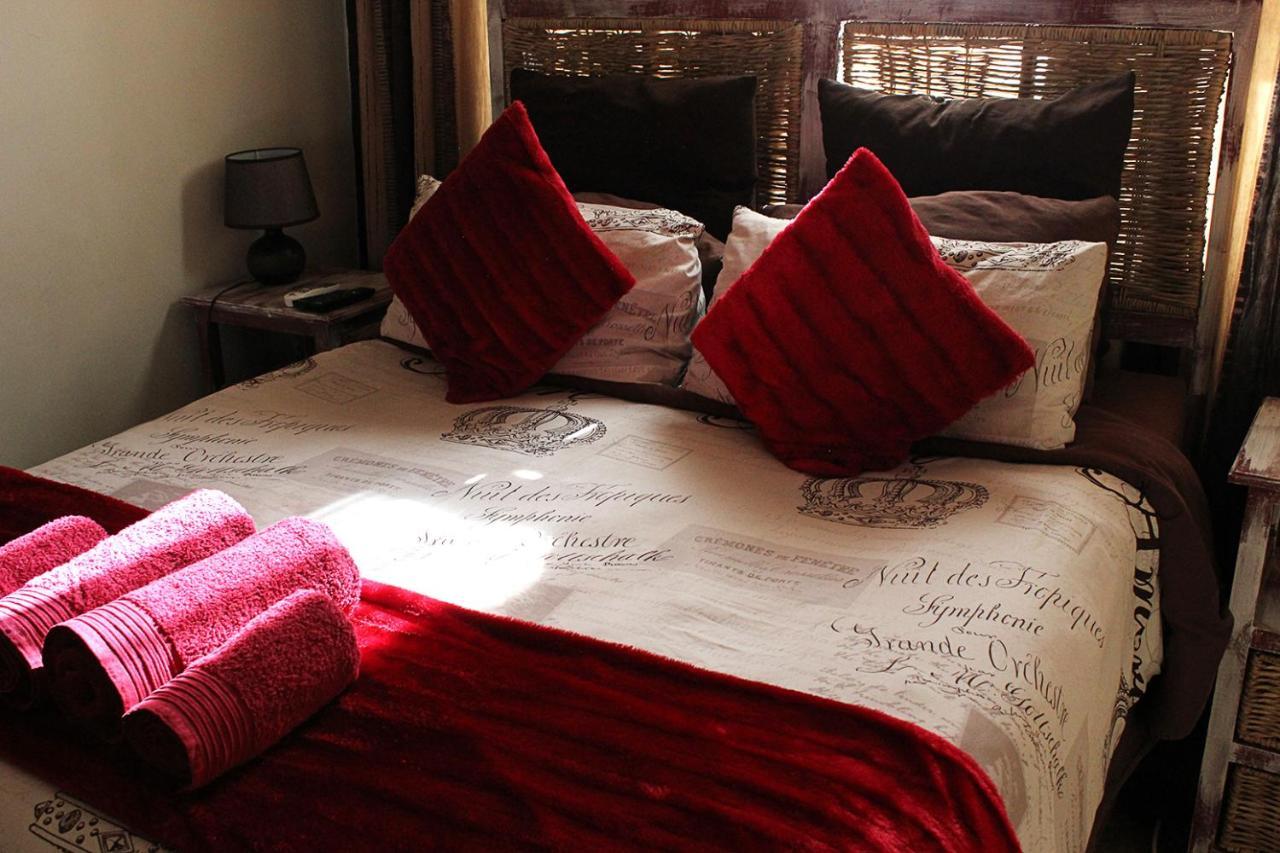 דרבנוויל African Adventures Accommodation מראה חיצוני תמונה