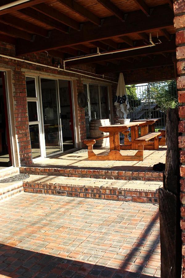 דרבנוויל African Adventures Accommodation מראה חיצוני תמונה
